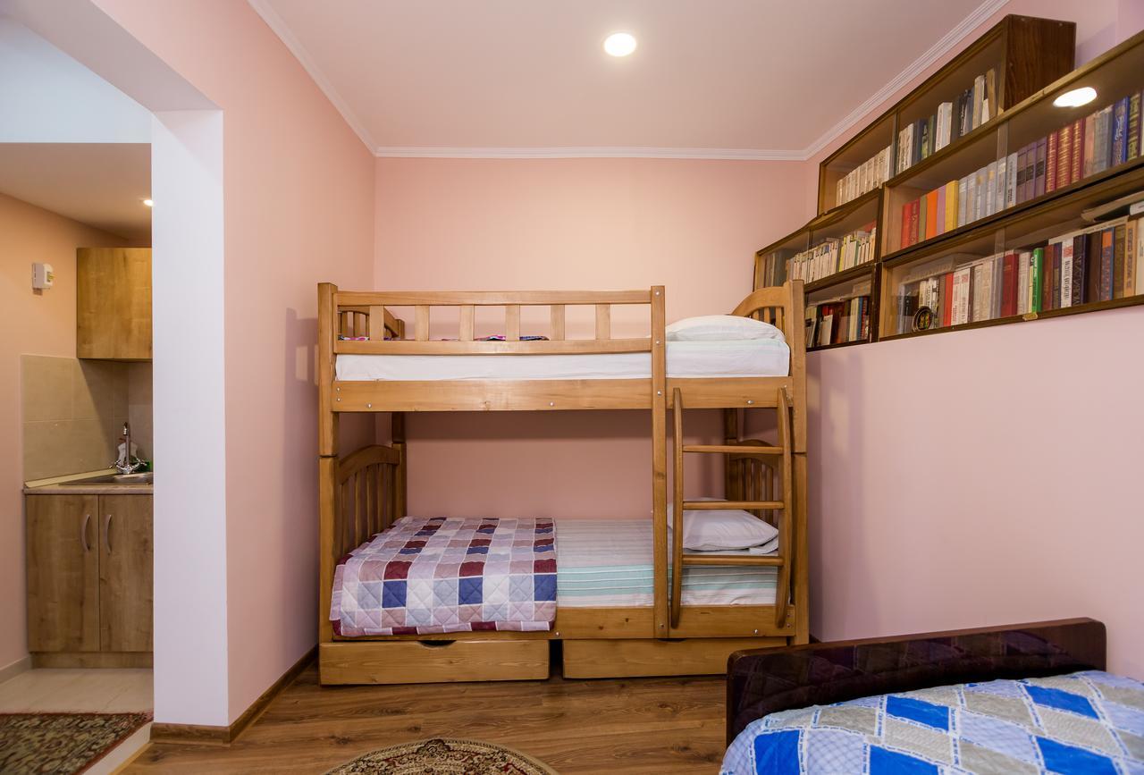 Anzori House Hotel Тбилиси Екстериор снимка